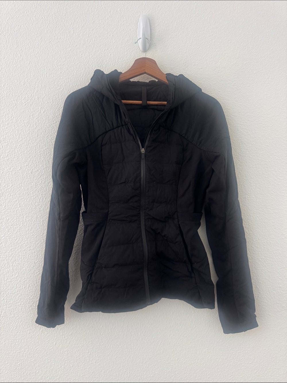 Lululemon Women's Black Hooded Lightweight Jacket Puffer Goose Down Full Zip 6